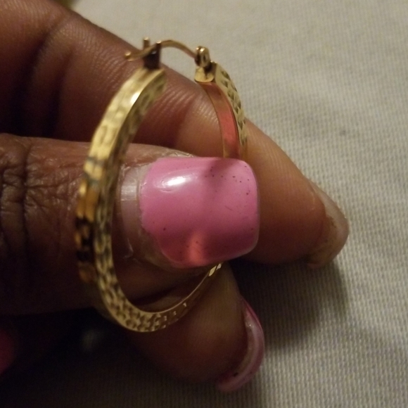 Gold Hoop - Picture 2 of 3